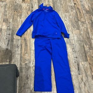 Movement women’s scrubs